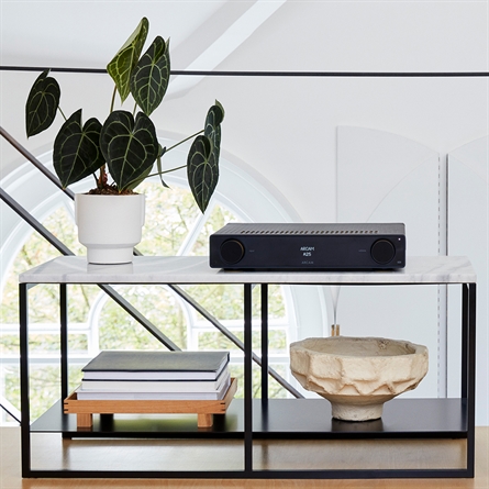 Arcam A25